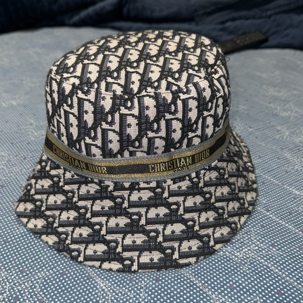 FASHION HAT